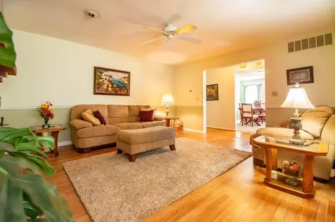 934 Sarbrook Dr, Cincinnati, OH 45231 photo 8