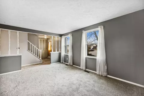 1464 Longacre Dr, Forest Park, OH 45240 photo 4