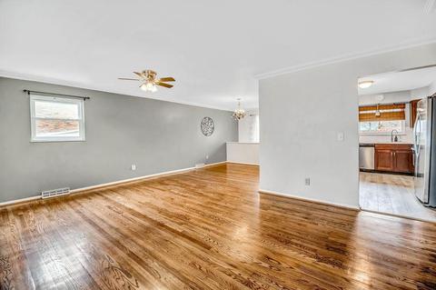 792 Evangeline Rd, Forest Park, OH 45240 photo 4