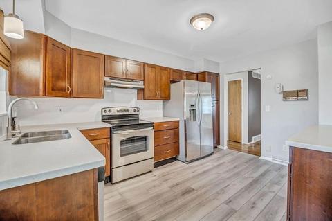 792 Evangeline Rd, Forest Park, OH 45240 photo 6