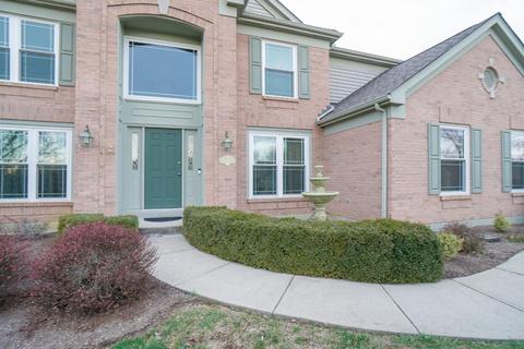 796 Dorgene Ln, Cincinnati, OH 45244 photo 2