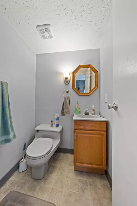 4280 Wuebold Ln, Cincinnati, OH 45245 photo 17