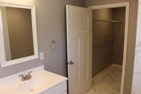 877 Jackson St, Lincoln Heights, OH 45215 photo 27