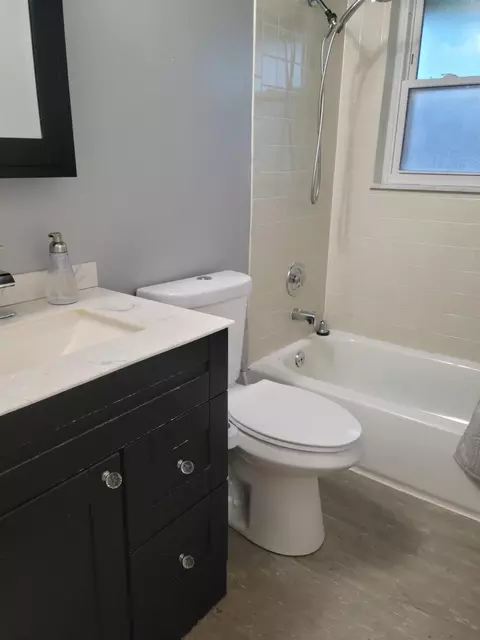 2445 Garrison Dr, Cincinnati, OH 45231 photo 18