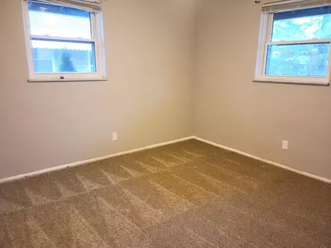 2445 Garrison Dr, Cincinnati, OH 45231 photo 14