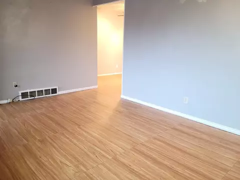 2445 Garrison Dr, Cincinnati, OH 45231 photo 6