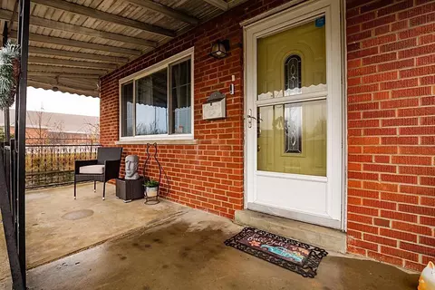 2622 Tampico Dr, Cincinnati, OH 45231 photo 2