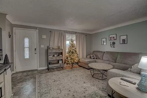 2622 Tampico Dr, Cincinnati, OH 45231 photo 4