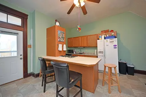 323 Warner St, Cincinnati, OH 45219 photo 8