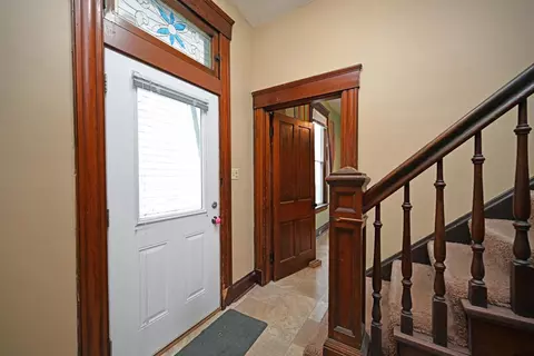 323 Warner St, Cincinnati, OH 45219 photo 6