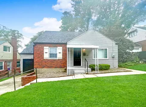 1183 Hempstead Dr, Cincinnati, OH 45231 photo 1