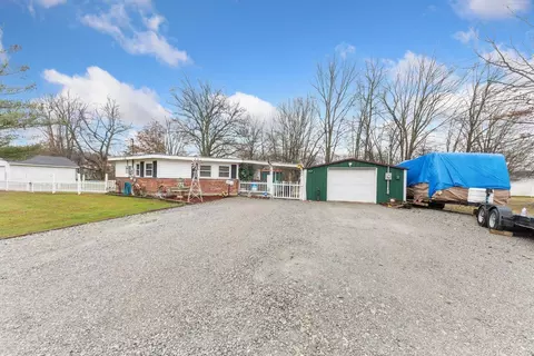 7 Amberly Dr, Georgetown, OH 45121 photo 3