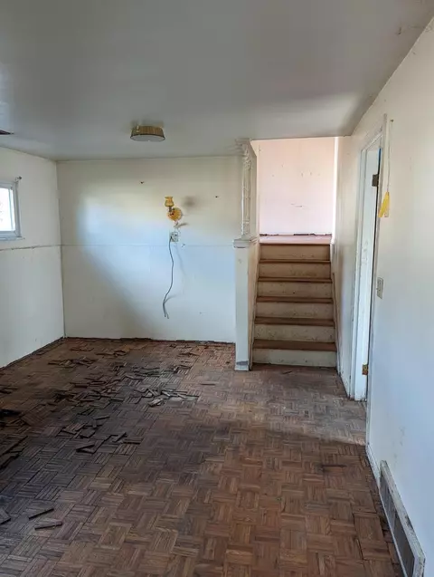 727 Miles Ln, Cincinnati, OH 45245 photo 9