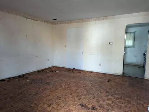727 Miles Ln, Cincinnati, OH 45245 photo 2