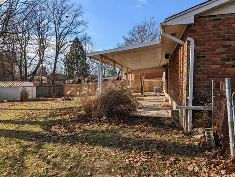 727 Miles Ln, Cincinnati, OH 45245 photo 11