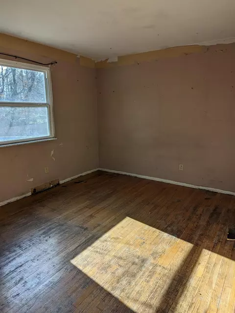 727 Miles Ln, Cincinnati, OH 45245 photo 5