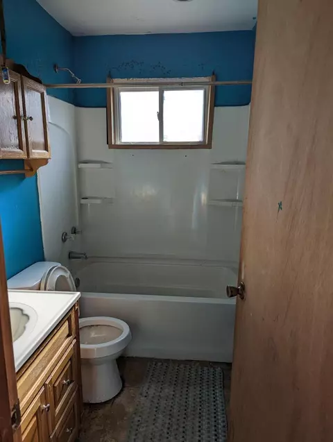 727 Miles Ln, Cincinnati, OH 45245 photo 7