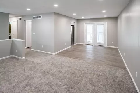 1850 Fallbrook Ln, Cincinnati, OH 45240 photo 5