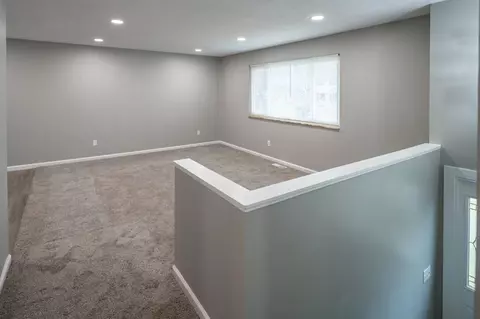 1850 Fallbrook Ln, Cincinnati, OH 45240 photo 3