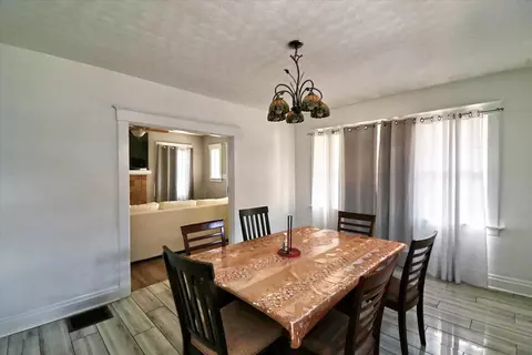 36 Ridgeway Rd, Cincinnati, OH 45216 photo 7