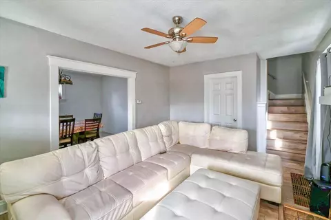 36 Ridgeway Rd, Cincinnati, OH 45216 photo 3