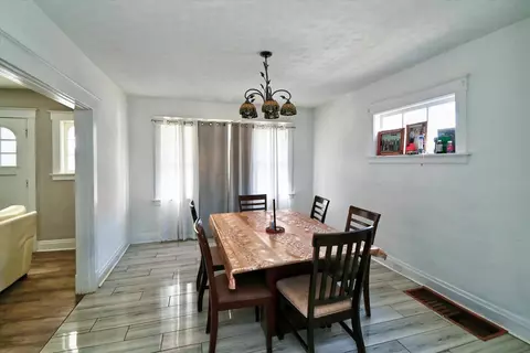 36 Ridgeway Rd, Cincinnati, OH 45216 photo 6