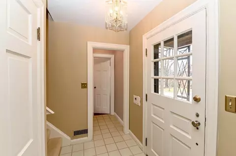 2768 Eugenie Ln, Cincinnati, OH 45211 photo 3