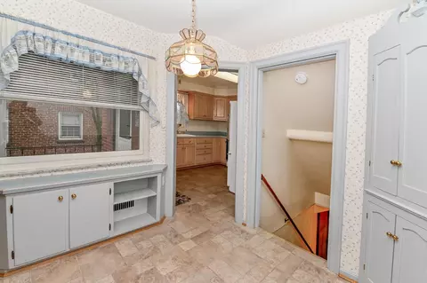 2768 Eugenie Ln, Cincinnati, OH 45211 photo 17