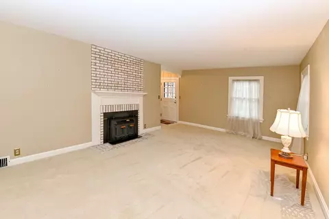 2768 Eugenie Ln, Cincinnati, OH 45211 photo 6