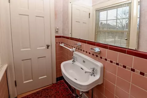 2768 Eugenie Ln, Cincinnati, OH 45211 photo 21