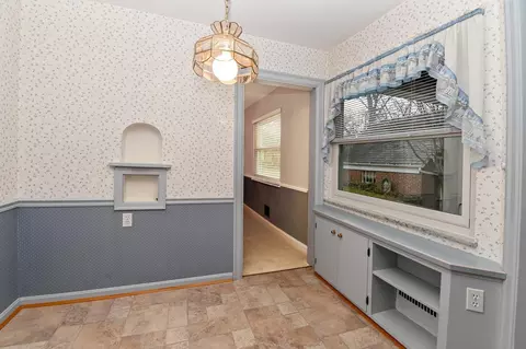 2768 Eugenie Ln, Cincinnati, OH 45211 photo 18