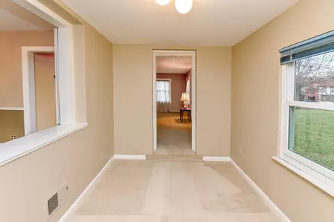 2768 Eugenie Ln, Cincinnati, OH 45211 photo 9