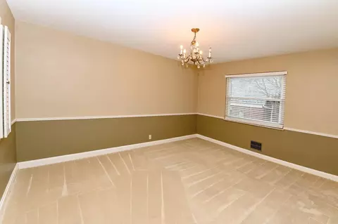 2768 Eugenie Ln, Cincinnati, OH 45211 photo 11