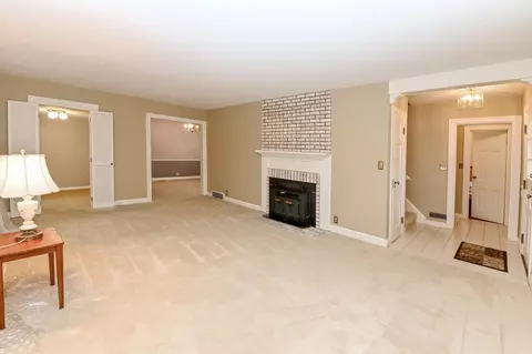 2768 Eugenie Ln, Cincinnati, OH 45211 photo 5
