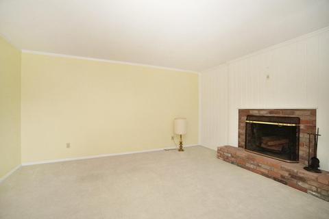8926 Cavalier Dr, Cincinnati, OH 45231 photo 5