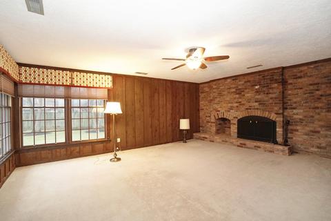 8926 Cavalier Dr, Cincinnati, OH 45231 photo 6