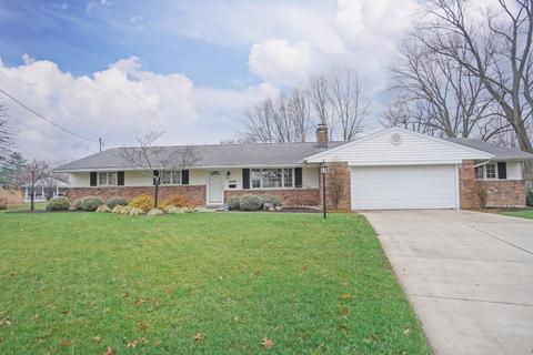 8926 Cavalier Dr, Cincinnati, OH 45231 photo 1
