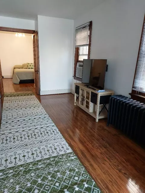 4237 Vine St, Cincinnati, OH 45217 photo 11