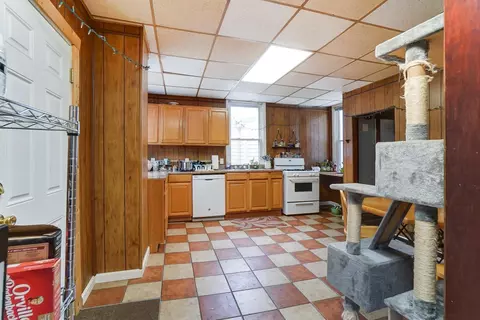 2736 Coy St, Cincinnati, OH 45219 photo 12