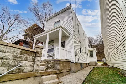 2736 Coy St, Cincinnati, OH 45219 photo 3