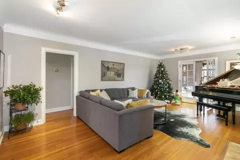 6288 Euclid Rd, Cincinnati, OH 45236 photo 5