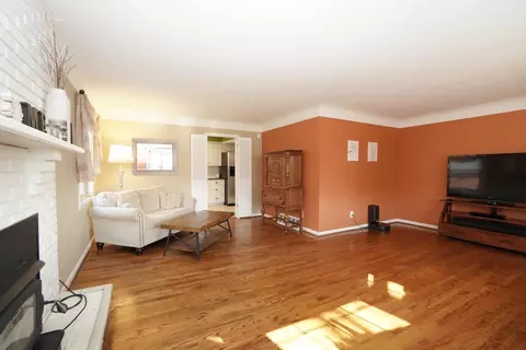 420 Deanview Dr, Cincinnati, OH 45224 photo 4