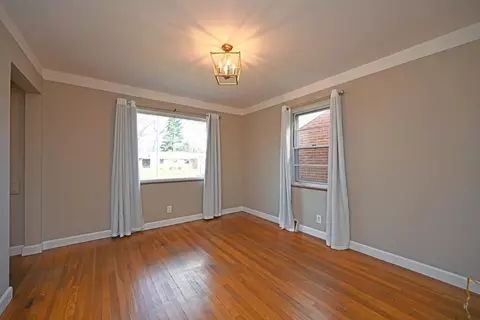 2859 Westbrook Dr, Cincinnati, OH 45211 photo 9