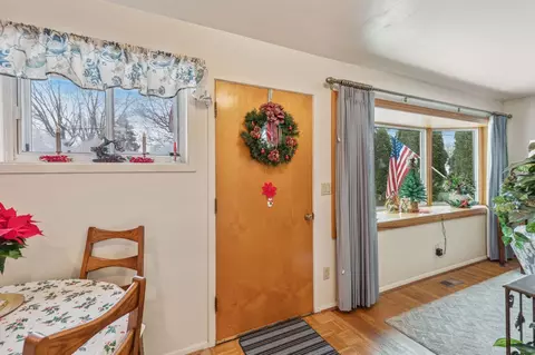 779 Colbert Cir, Forest Park, OH 45240 photo 4