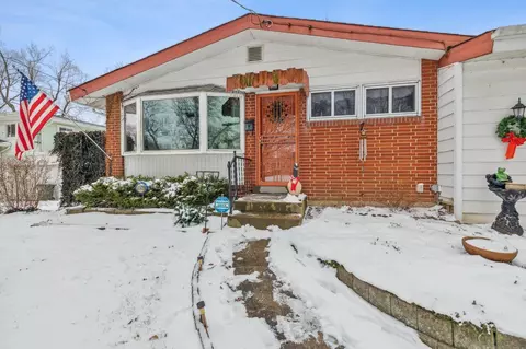 779 Colbert Cir, Forest Park, OH 45240 photo 3