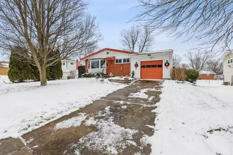 779 Colbert Cir, Forest Park, OH 45240 photo 2