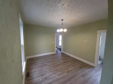 135 Sixth St, Franklin, OH 45005 photo 9