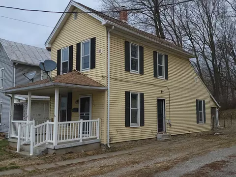 135 Sixth St, Franklin, OH 45005 photo 3