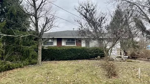 9444 Coogan Dr, Cincinnati, OH 45231 photo 2
