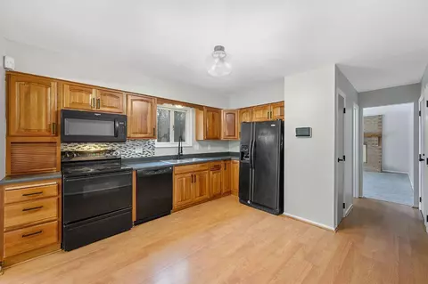 1001 Hearthstone Dr, Cincinnati, OH 45231 photo 8